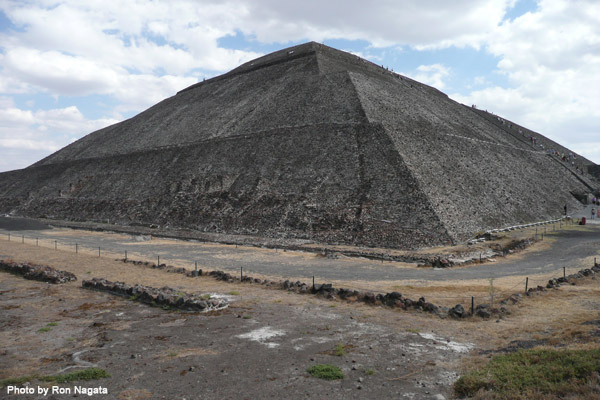 A very wide-angle view, but this shot conveys a proper sense of immensity.